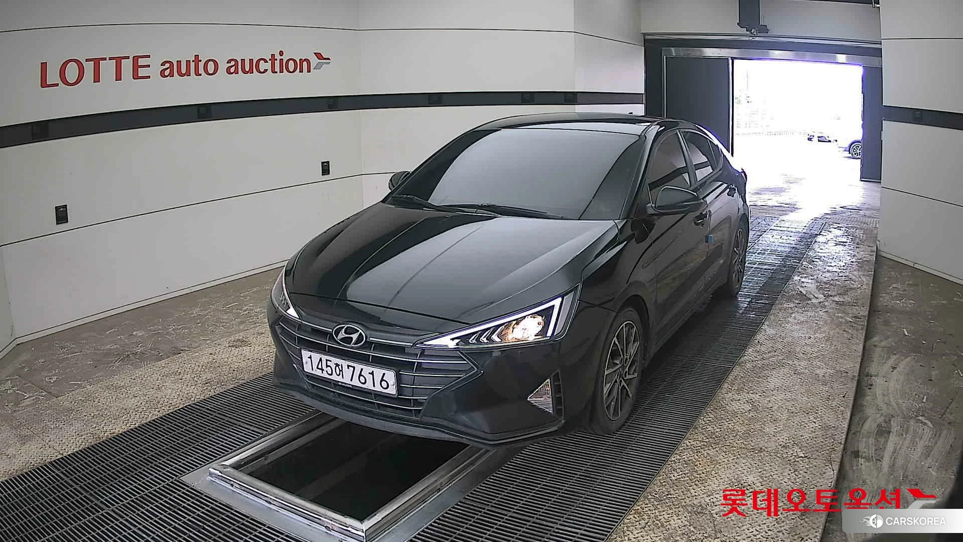 Hyundai Avante 2020 Phantom Black из Кореи