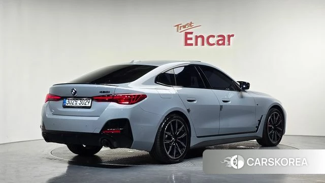 BMW 4 Series (G22) 2025 Светло-серебряный цвет из Кореи