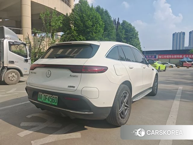 Mercedes-Benz EQC 2021 Белый из Китая