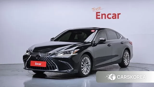 Lexus ES300h 7th generation 2023 Черный из Кореи