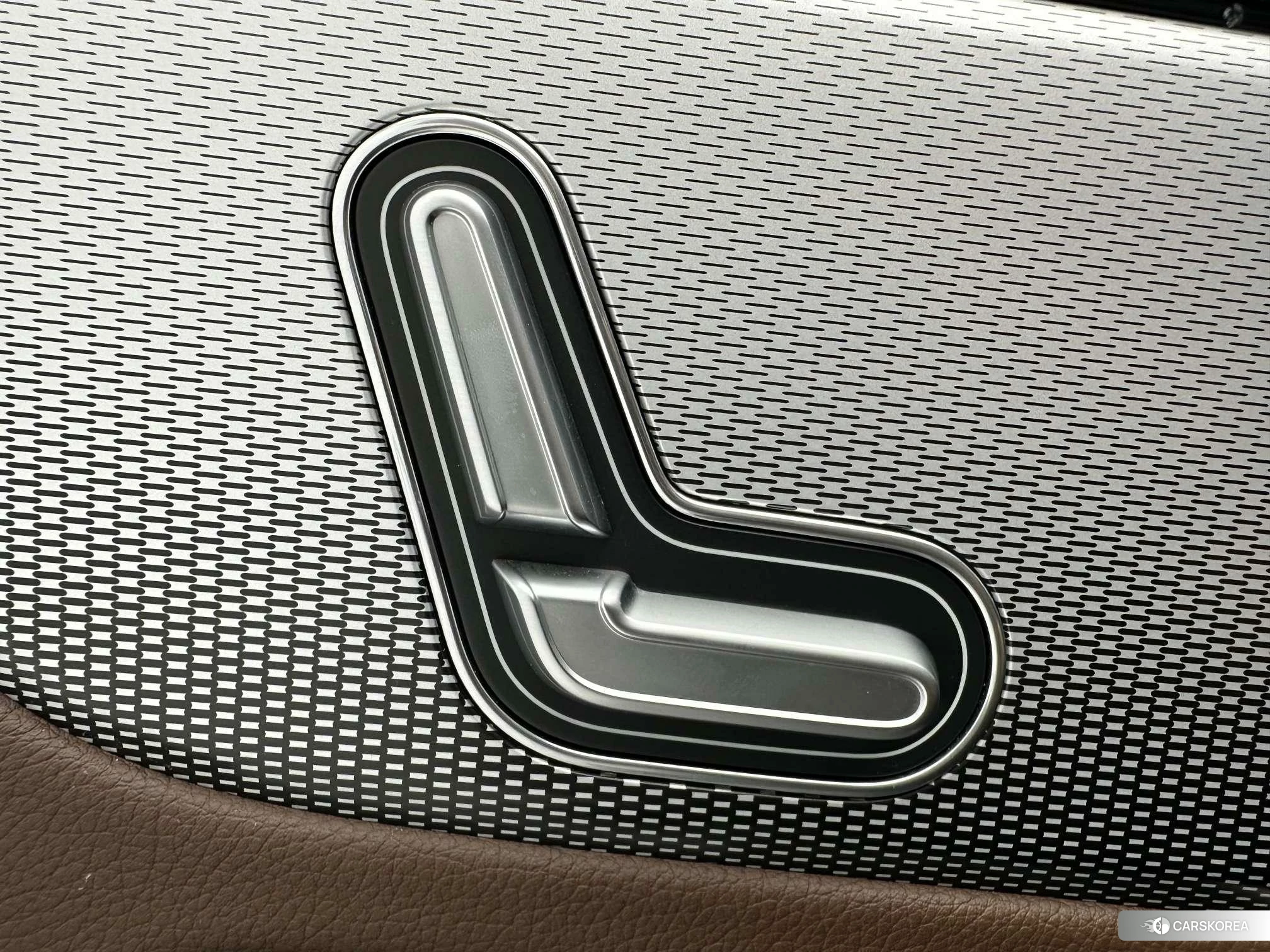 Mercedes-Benz GLB 2021 Черный из Китая