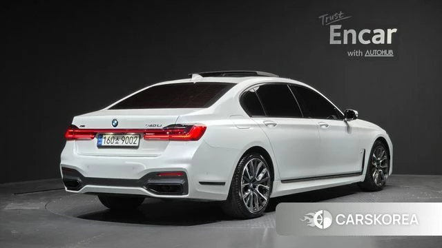 BMW 7 Series (G11) 2022 Белый из Кореи