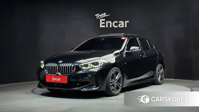 BMW 1 Series (F40) 2024 Черный из Кореи