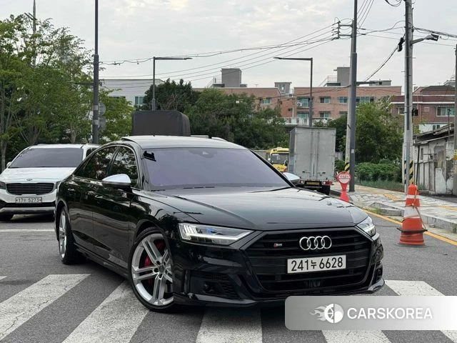 Audi S8 (D5) 2020 Черный из Кореи