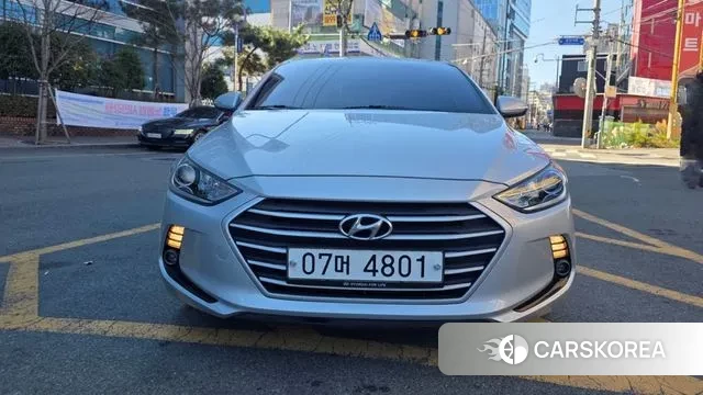 Hyundai Avante AD 2018 Серебряный из Кореи