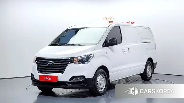 Hyundai The New Grand Starex 2018 Белый из Кореи