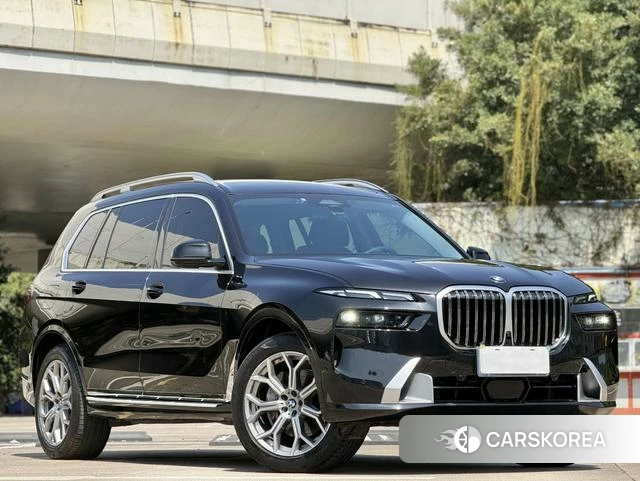 BMW X7 2023 Черный из Китая