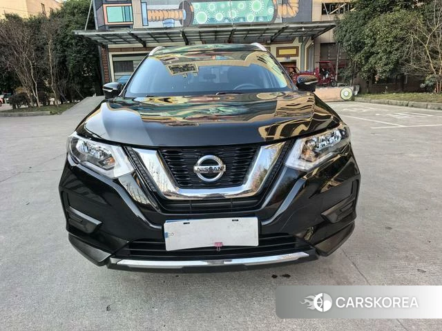 Nissan Qijun 2024 Черный из Китая