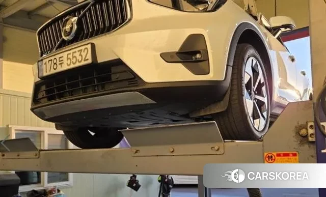 Volvo XC40 2023 Белый из Кореи