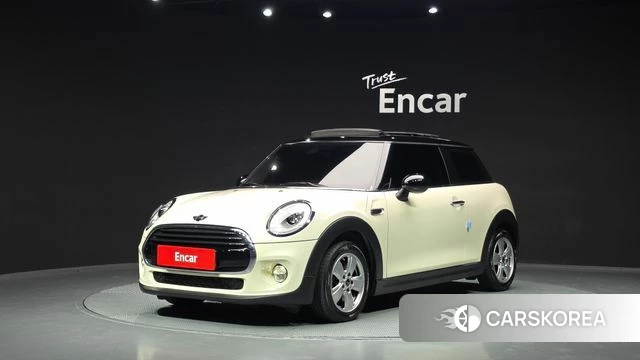 Mini Cooper D 2018 Жемчужный цвет из Кореи