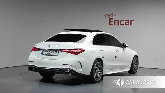Mercedes-Benz C-Class W206 2024 Белый из Кореи