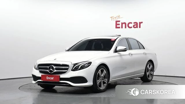 Mercedes-Benz E-Class W213 2019 Белый из Кореи