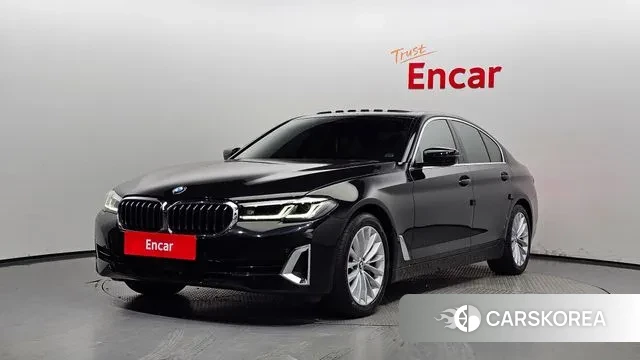 BMW 5 Series (G30) 2022 Черный из Кореи