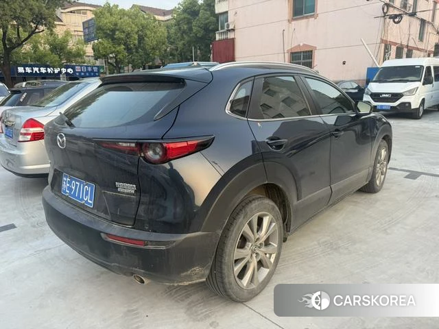 Mazda CX-30 2022 Черный из Китая