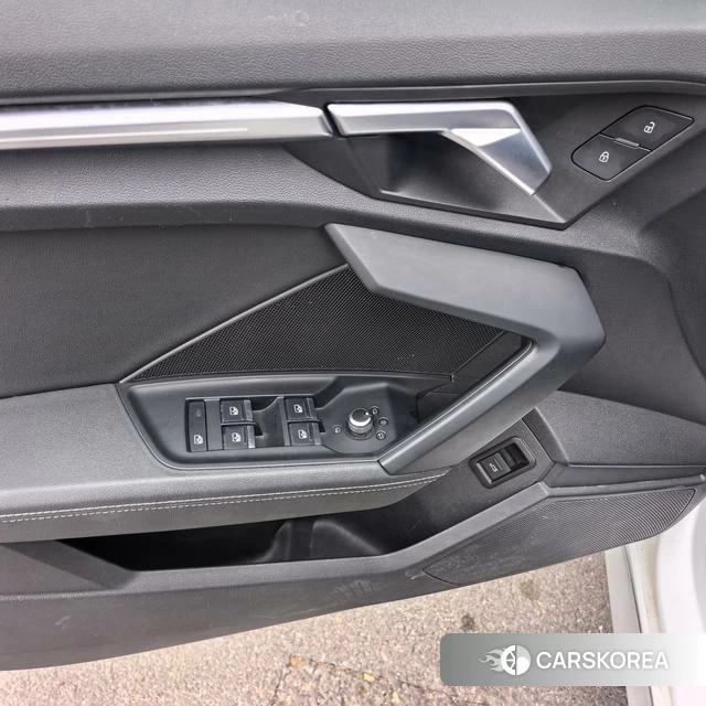 Audi A3 2024 Белый из Китая
