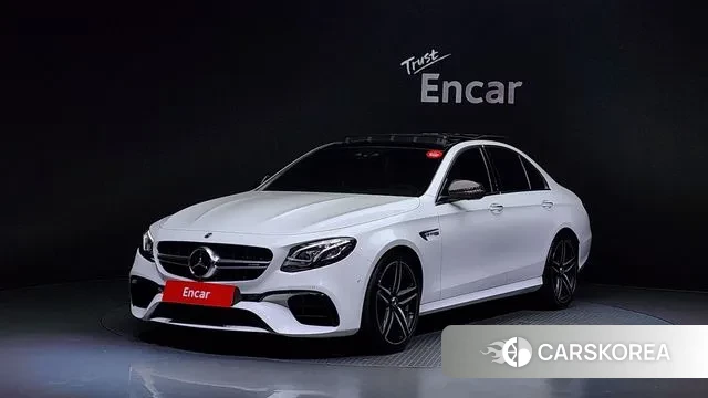 Mercedes-Benz E-Class W213 2018 Белый из Кореи