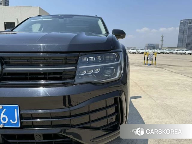 Volkswagen Tourang 2024 Черный из Китая