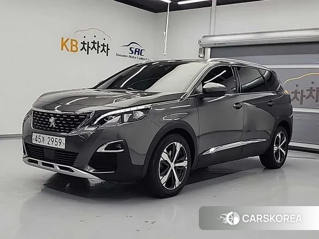 Peugeot 5008 second generation 2018 Серый из Кореи