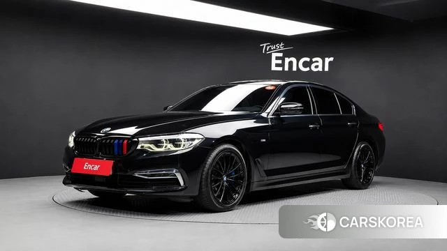 BMW 5 Series (G30) 2018 Черный из Кореи