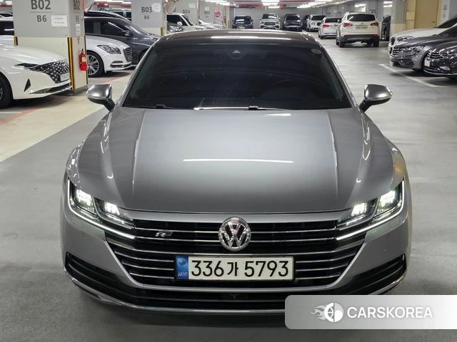 Volkswagen Arteon 2020 Серебристо-серый из Кореи