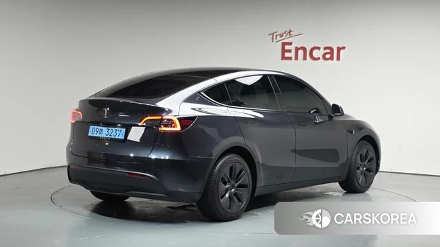 Tesla Model Y 2025 Серый из Кореи