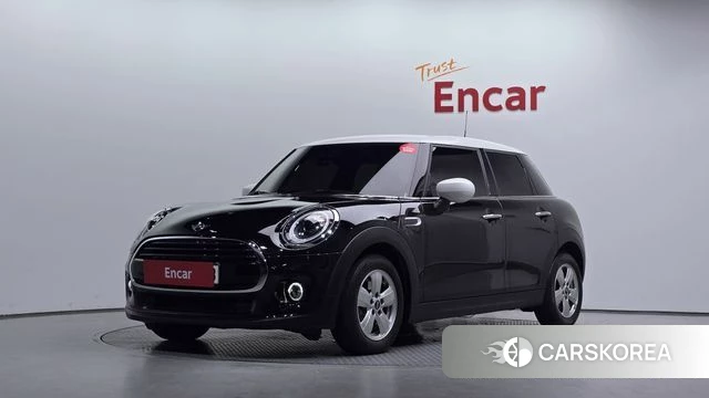 Mini Cooper 2021 Черный из Кореи