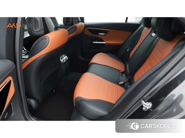 Mercedes-Benz Class C 2022 Зеленый из Китая