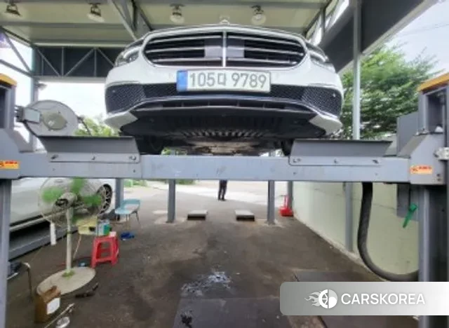 Mercedes-Benz E-Class W213 2020 Белый из Кореи