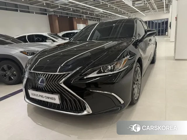 Lexus ES300h 7th generation 2020 Черный из Кореи