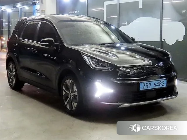 Kia Niro Plus 2023 Черный из Кореи