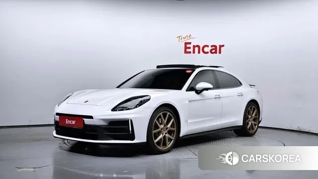 Porsche Panamera (972) 2024 Белый из Кореи
