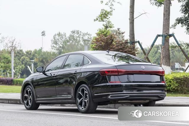 Volkswagen Passat 2022 Черный из Китая