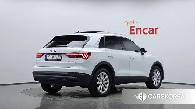 Audi Q3 (F3) 2022 Белый из Кореи