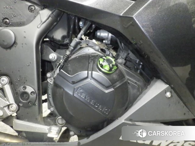 Engine photo