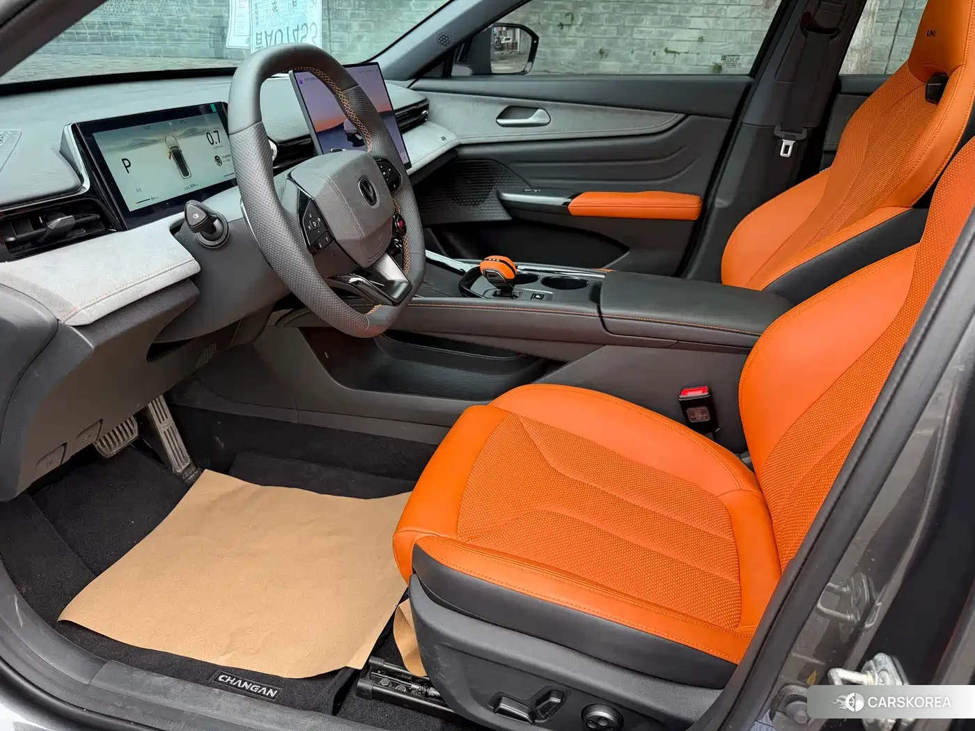 Chang'an Changan UNI-V 2025 Silver/gray из Китая