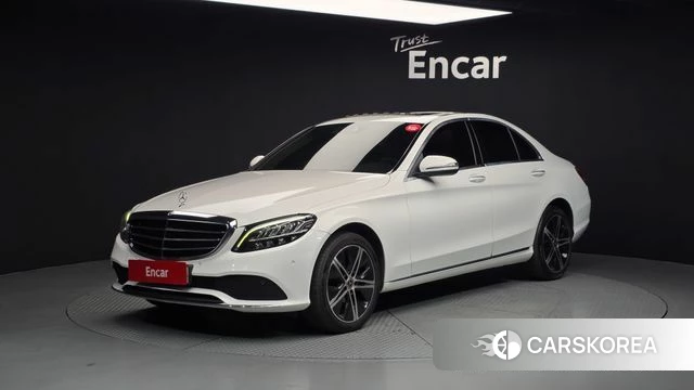 Mercedes-Benz C-Class W205 2019 Белый из Кореи