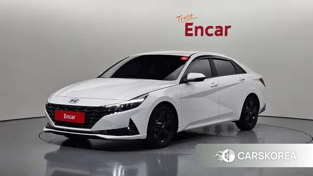 Hyundai Avante Hybrid (CN7) 2023 Белый из Кореи