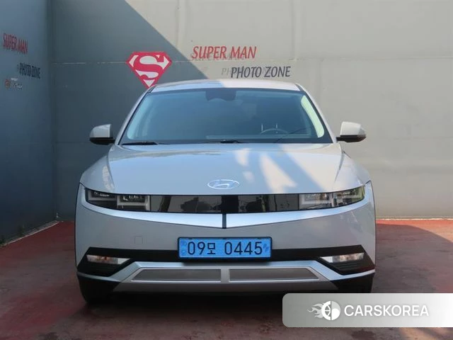 Hyundai Ionic 5 2022 Серебристо-серый из Кореи