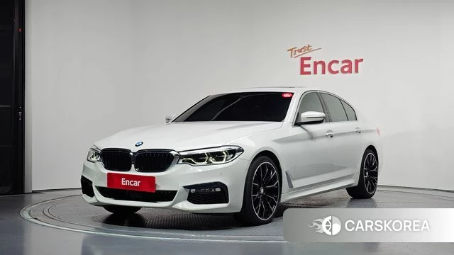BMW 5 Series (G30) 2018 Белый из Кореи