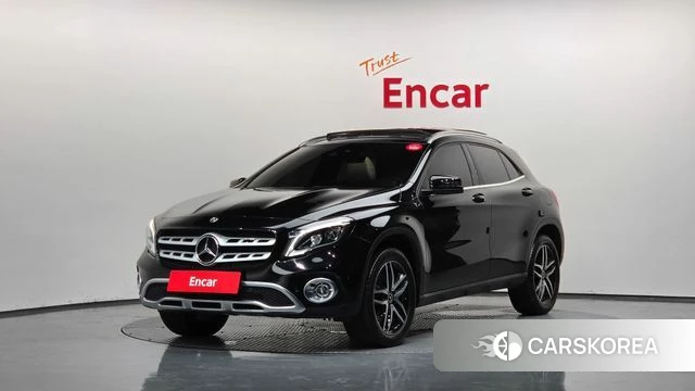 Mercedes-Benz GLA-Class X156 2019 Черный из Кореи