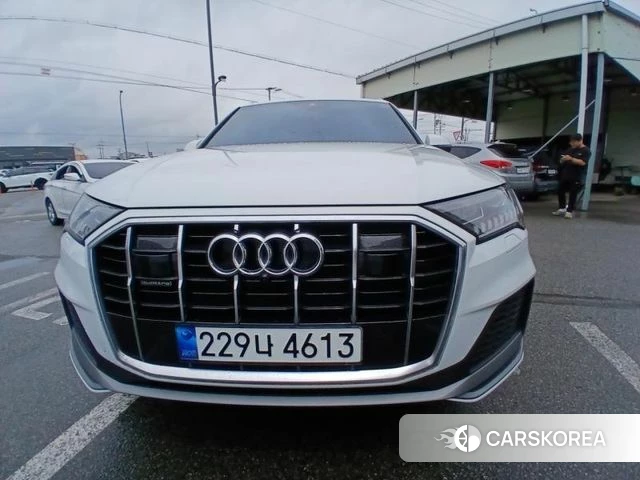 Audi Q7 (4M) 2023 Белый из Кореи