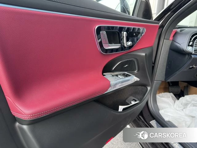 Mercedes-Benz E-class 2024 Красный из Китая