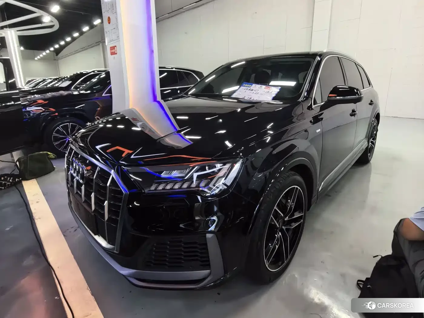 Audi Q7 2020 Черный из Китая