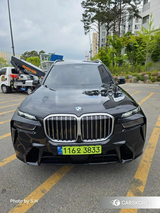 BMW X7 (G07) 2025 Черный из Кореи