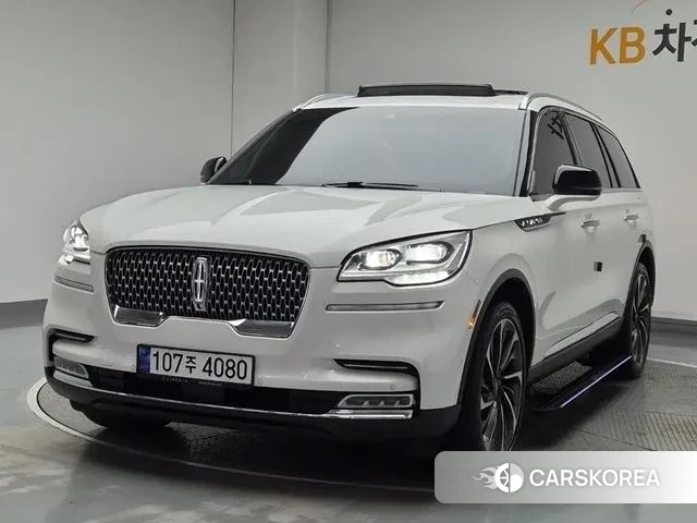 Lincoln Aviator 2nd generation 2020 Белый из Кореи