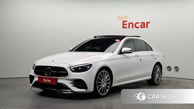Mercedes-Benz E-Class W213 2022 Белый из Кореи
