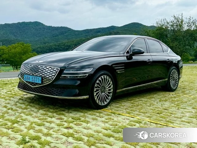 Genesis Electrified G80 (RG3) 2023 Черный из Кореи