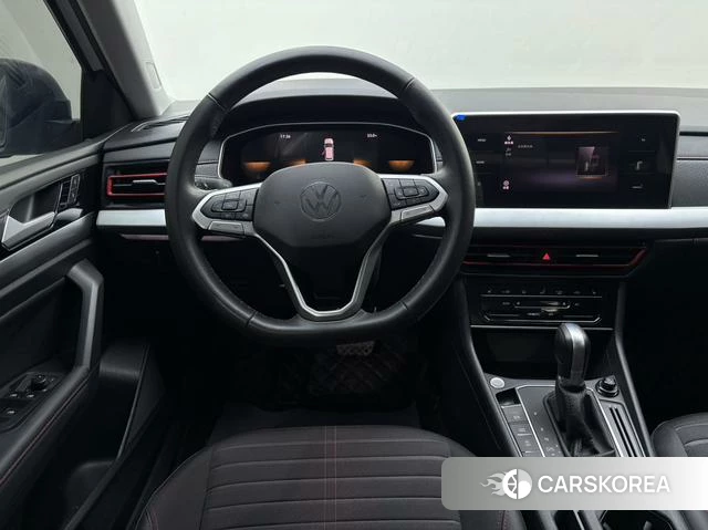 Volkswagen Lavida 2023 Белый из Китая