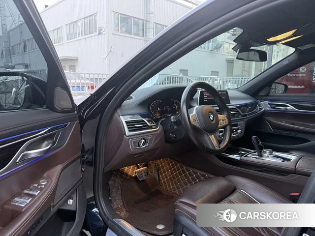 BMW 7 series 2022 Черный из Китая