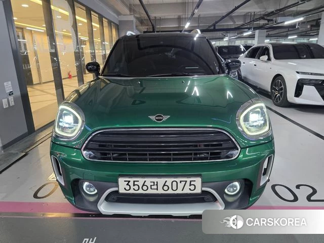 Mini Cooper Countryman 2023 Темно-зеленый из Кореи